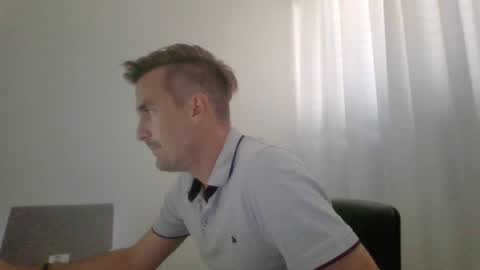 Snapshot of sexynaugthywanker chatting on July 17, 11:17 am sexynaugthywanker online show from July 17, 11:17 am