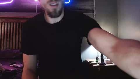 Possum online show from December 1, 6:07 am