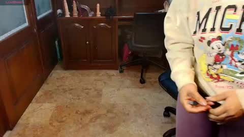 Snapshot of sexyrachel_ chatting on February 4, 12:22 pm R A C H E L online show from February 4, 12:22 pm