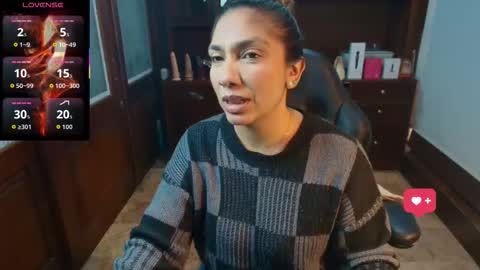 Snapshot of sexyrachel_ chatting on February 9, 12:09 pm R A C H E L online show from February 9, 12:09 pm