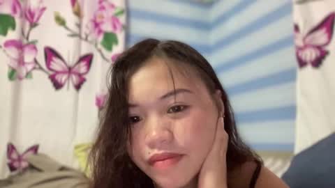 Snapshot of sexyreesebunny chatting on December 3, 5:26 am Reese online show from December 3, 5:26 am