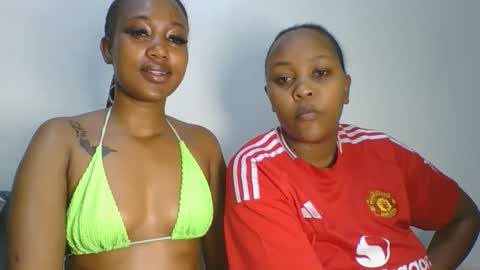 sexyriri22 online show from May 16, 6:32 am