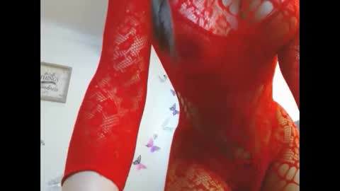 Snapshot of sexysafiravenus chatting on March 18, 5:27 pm Venus Independent Model online show from March 18, 5:27 pm