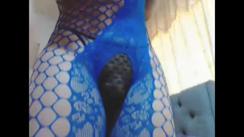 Snapshot of sexysafiravenus chatting on April 28, 9:09 pm Venus Independent Model online show from April 28, 9:09 pm