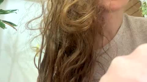 Snapshot of sexysexydream chatting on February 11, 6:13 pm Anya online show from February 11, 6:13 pm