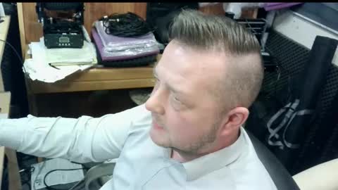 Snapshot of sexysteve80 chatting on February 13, 10:17 pm sexysteve80 online show from February 13, 10:17 pm