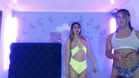 Snapshot of sexytrans_hot999 chatting on December 19, 11:14 pm sexytrans_hot999 online show from December 19, 11:14 pm