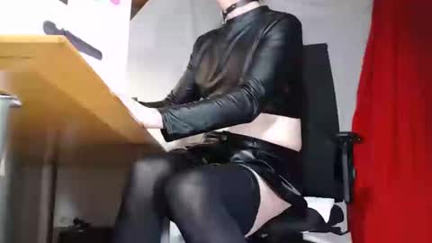 Snapshot of sexyts6 chatting on December 28, 9:40 pm sexyts6 online show from December 28, 9:40 pm