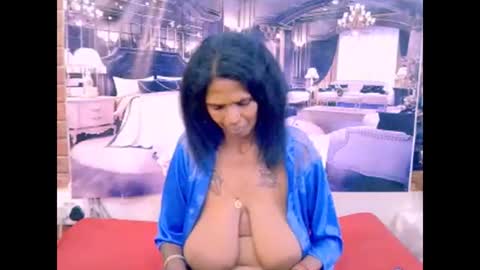 sexyva4u2luv online show from April 10, 10:47 pm