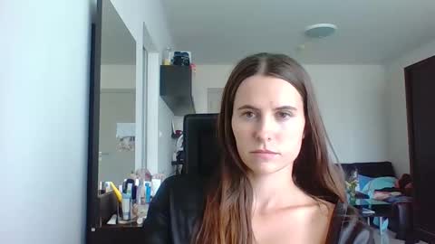 Snapshot of sexyviolettcat chatting on February 21, 6:14 am Victory online show from February 21, 6:14 am