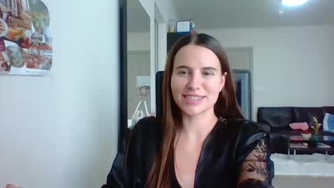 Snapshot of sexyviolettcat chatting on February 26, 5:06 am Victory online show from February 26, 5:06 am