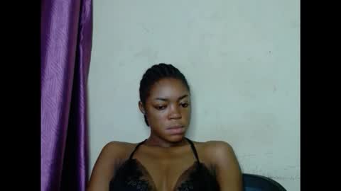 Snapshot of sexyxmilfx chatting on September 13, 7:41 am sexyxmilfx online show from September 13, 7:41 am