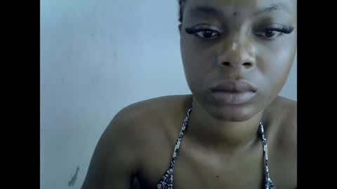 sexyxpeach online show from April 18, 11:38 pm