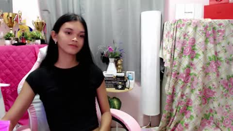 Snapshot of sexyzendaya_69 chatting on February 18, 4:36 pm Zendaya online show from February 18, 4:36 pm