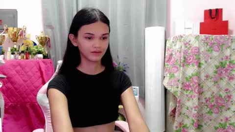 Snapshot of sexyzendaya_69 chatting on March 8, 7:45 am Zendaya online show from March 8, 7:45 am