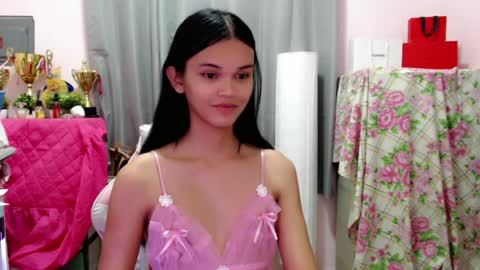 Snapshot of sexyzendaya_69 chatting on April 1, 1:12 pm Zendaya online show from April 1, 1:12 pm