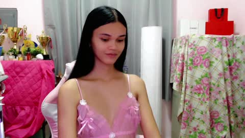 Snapshot of sexyzendaya_69 chatting on April 1, 1:41 pm Zendaya online show from April 1, 1:41 pm