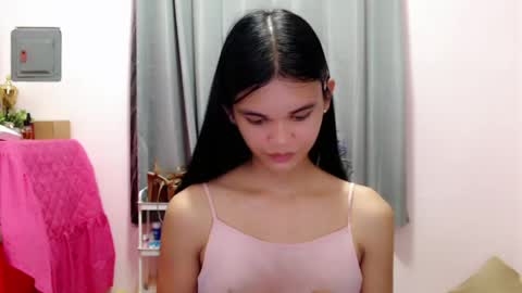 Snapshot of sexyzendaya_69 chatting on May 1, 1:21 am Zendaya online show from May 1, 1:21 am