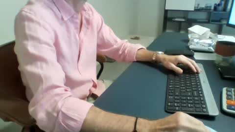 Snapshot of sg2408 chatting on July 13, 9:12 am sg2408 online show from July 13, 9:12 am