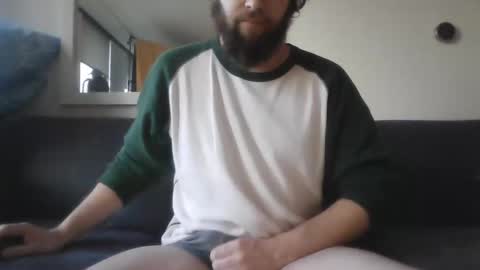 Snapshot of sg556 chatting on January 17, 12:52 pm Gee online show from January 17, 12:52 pm