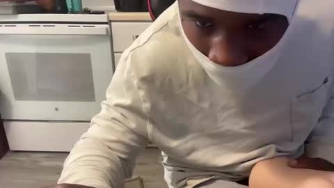 sgtbbcwilly online show from April 18, 12:47 am