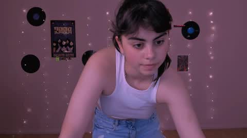 Snapshot of shadow_kiss chatting on May 23, 9:13 am shadow_kiss online show from May 23, 9:13 am