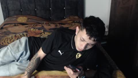 Snapshot of shadow_men_ chatting on April 10, 5:01 am james online show from April 10, 5:01 am