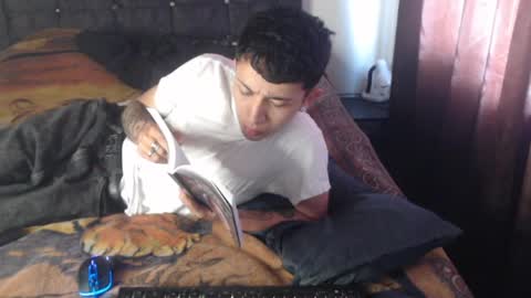 Snapshot of shadow_men_ chatting on June 21, 12:52 pm james online show from June 21, 12:52 pm