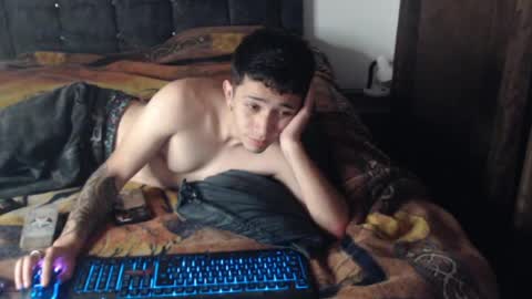 Snapshot of shadow_men_ chatting on June 23, 5:16 am james online show from June 23, 5:16 am