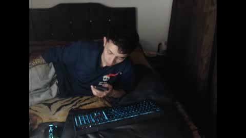 Snapshot of shadow_men_ chatting on July 19, 7:34 am james online show from July 19, 7:34 am