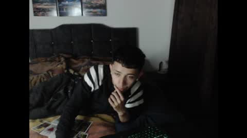Snapshot of shadow_men_ chatting on July 28, 6:09 am james online show from July 28, 6:09 am
