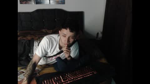 Snapshot of shadow_men_ chatting on July 29, 6:44 am james online show from July 29, 6:44 am