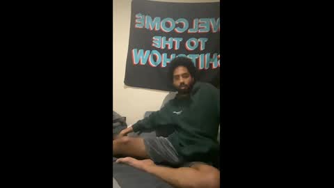 Snapshot of shadow_ps7 chatting on October 12, 11:15 pm Shadow online show from October 12, 11:15 pm