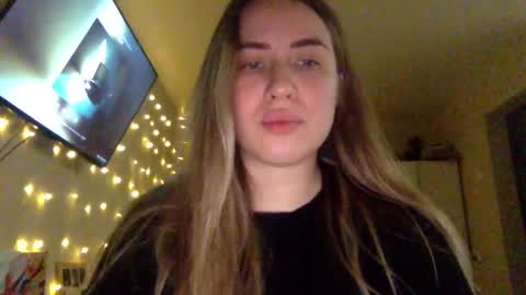 Snapshot of shadowx_dahlia chatting on October 29, 4:20 pm shadowx_dahlia online show from October 29, 4:20 pm