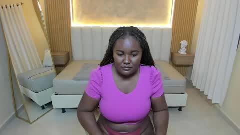 Snapshot of shaira_collins chatting on April 8, 12:16 pm Shaira Collins online show from April 8, 12:16 pm