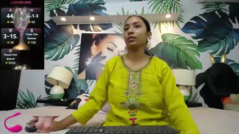 Snapshot of shakti_moumita chatting on April 10, 8:13 pm Shakti online show from April 10, 8:13 pm