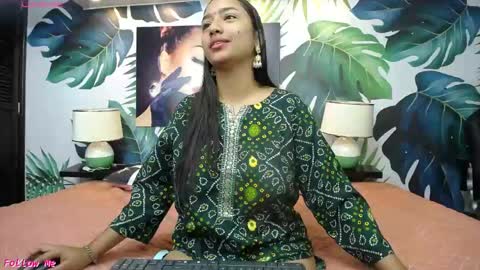 Snapshot of shakti_moumita chatting on April 24, 11:56 am Shakti online show from April 24, 11:56 am