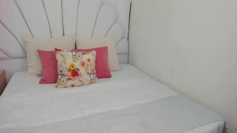 Snapshot of shamara_thomson chatting on October 17, 10:45 pm Shamara Thomson online show from October 17, 10:45 pm