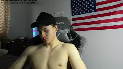 Snapshot of shameless_di chatting on December 7, 9:50 am shameless di online show from December 7, 9:50 am