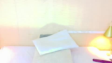 Snapshot of shamira_moore chatting on January 14, 8:25 pm Catalina online show from January 14, 8:25 pm