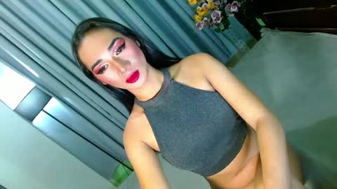 Snapshot of shane_hugexx chatting on February 2, 10:24 am MISS SHANE online show from February 2, 10:24 am