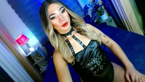 Snapshot of shane_hugexx chatting on September 12, 6:41 pm MISS SHANE online show from September 12, 6:41 pm