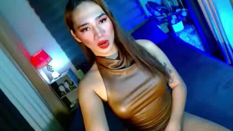 Snapshot of shane_hugexx chatting on September 21, 8:10 pm MISS SHANE online show from September 21, 8:10 pm