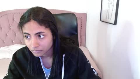 shanelle online show from November 11, 3:06 am