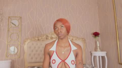 Snapshot of shanelle__ chatting on June 15, 7:05 pm S H A N E L L E online show from June 15, 7:05 pm