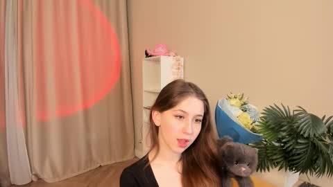 me name is Mia online show from February 1, 6:17 pm