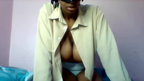 shanizz online show from March 4, 6:58 pm