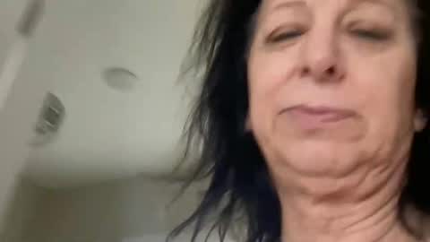 Shannon Spears online show from November 2, 7:38 pm