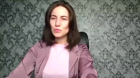 Snapshot of shannen_sweet chatting on February 5, 6:34 pm Shannen online show from February 5, 6:34 pm