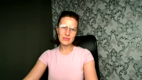 Snapshot of shannen_sweet chatting on July 6, 11:18 am Shannen online show from July 6, 11:18 am